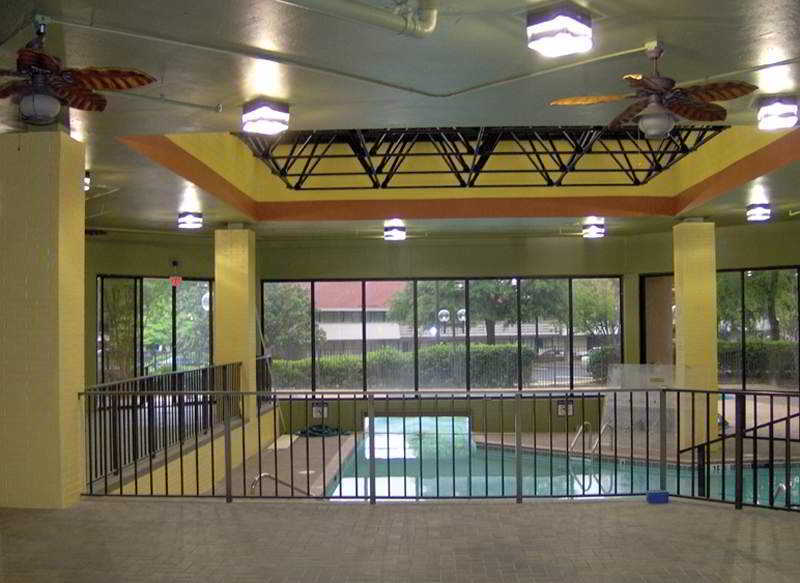 Ramada Plaza By Wyndham Atlanta Airport Hotel College Park Exterior photo