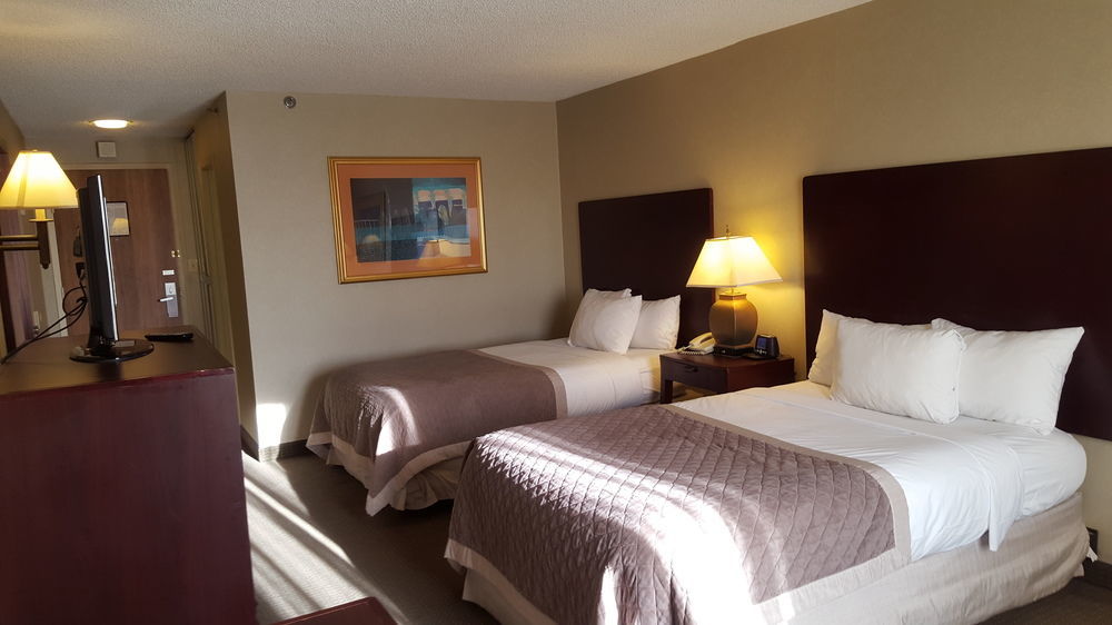 Ramada Plaza By Wyndham Atlanta Airport Hotel College Park Exterior photo