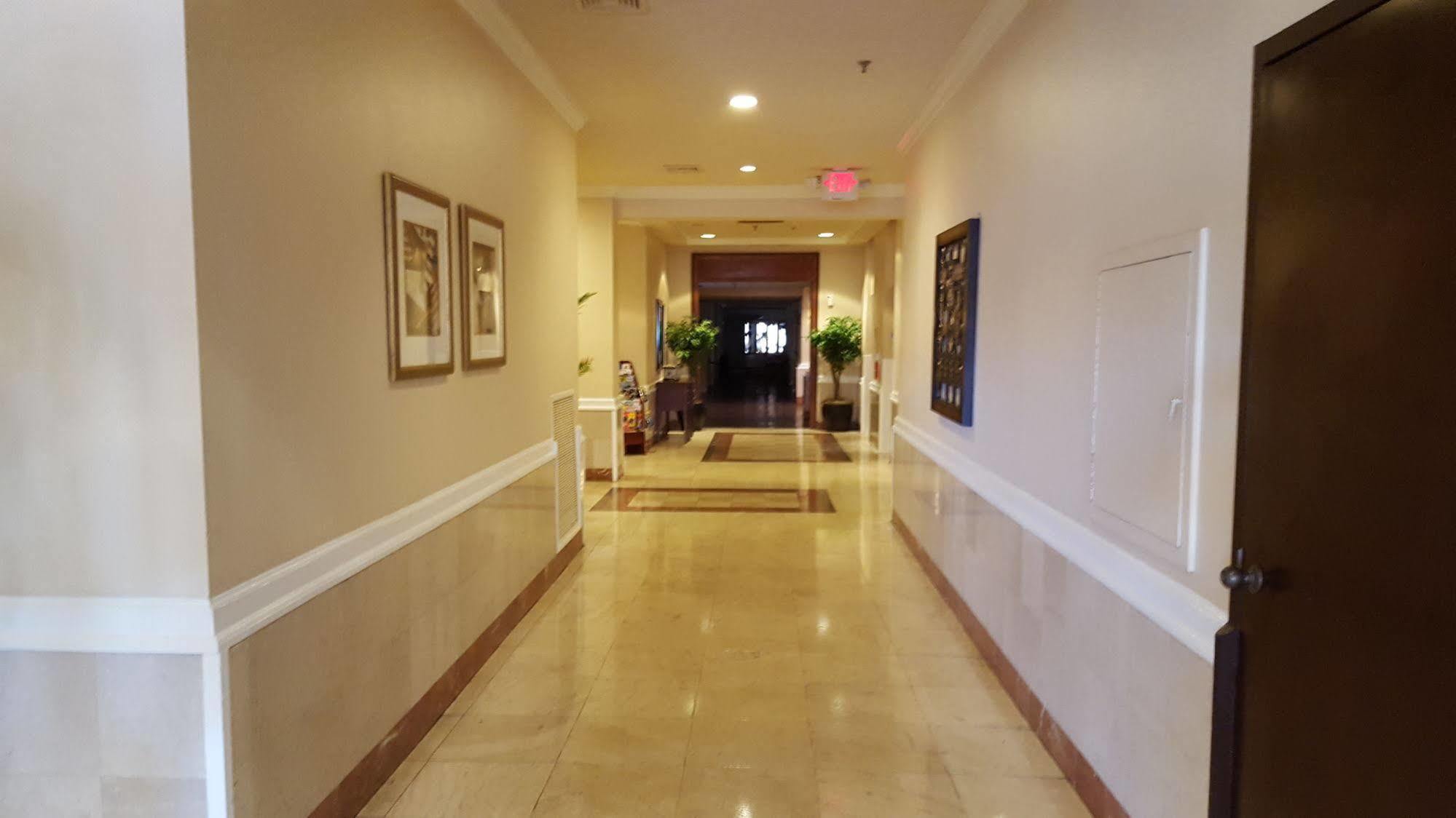 Ramada Plaza By Wyndham Atlanta Airport Hotel College Park Exterior photo